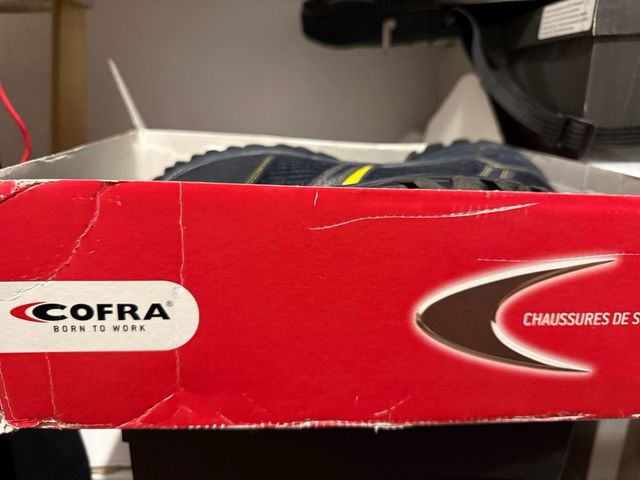 Stivali da lavoro COFRA blu e gialli, ne ho due