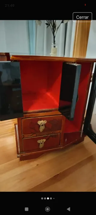 Armario joyero oriental madera y cristal