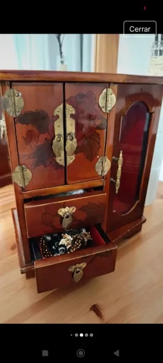 Armario joyero oriental madera y cristal