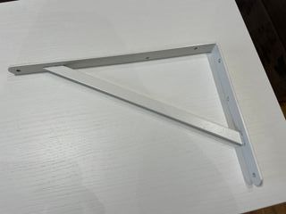 2 escuadras metálicas blancas para balda