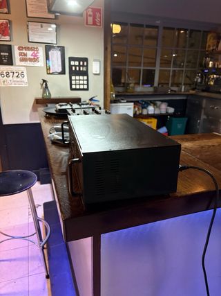 Amplificador Skytec PRO1000 Negro