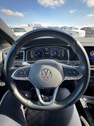 VW Polo R-Line 1.0TSi 110cv automatico