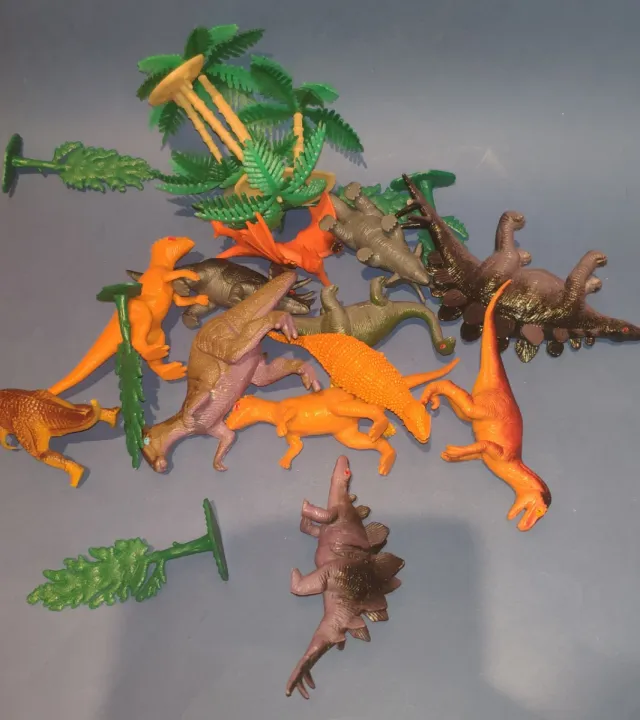 Lote 2 sets animales prehistóricos y marinos