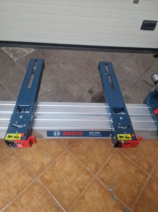 Mesa de trabajo Bosch para ingletadora