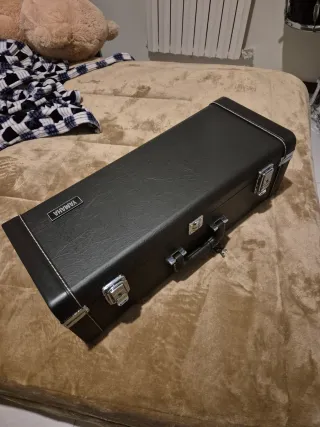 Trompeta Yamaha 6610S Mib/Re