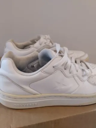 Converse Blancas Talla 40'5/41'5. UK 8.