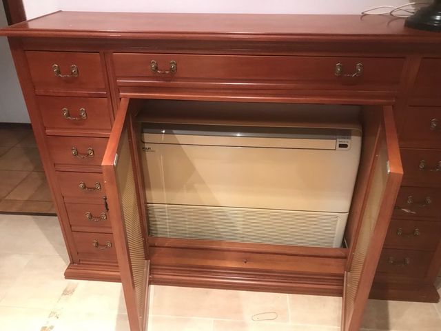 Sinfonier madera y aire acondicionado