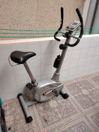 Bicicleta Estática BH Fitness