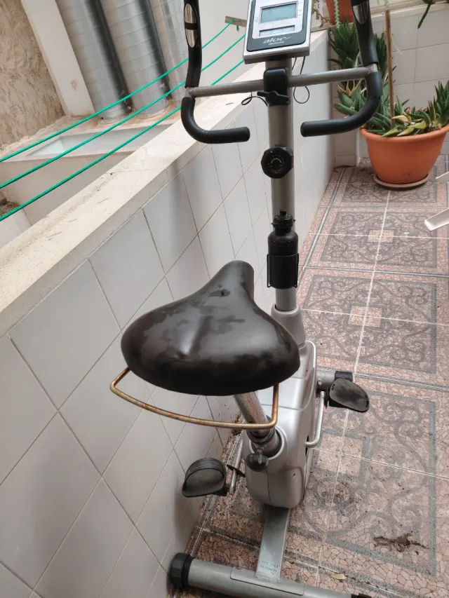 Bicicleta Estática BH Fitness