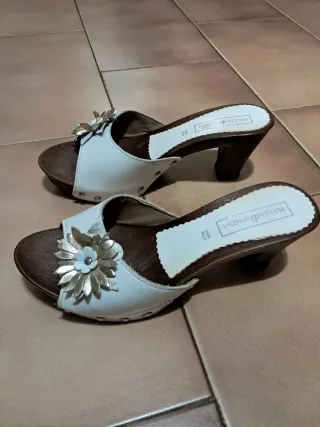 Zoccoli Piazza di Spagna bianchi e oro 38