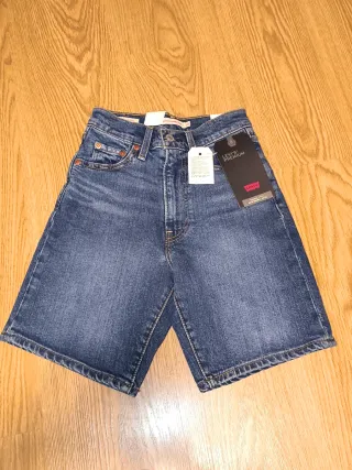 Pantalón corto Levis azul