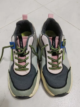 Tenis Zara Multicolor Talla 35