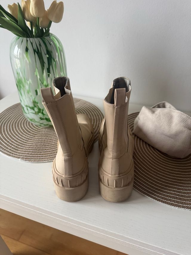 Botas Zara Beige