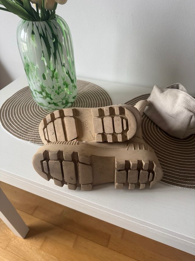 Botas Zara Beige