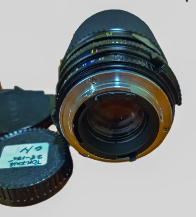 Tokina AT-X 28-135mm f/4-4.6 para Contax-Yashica