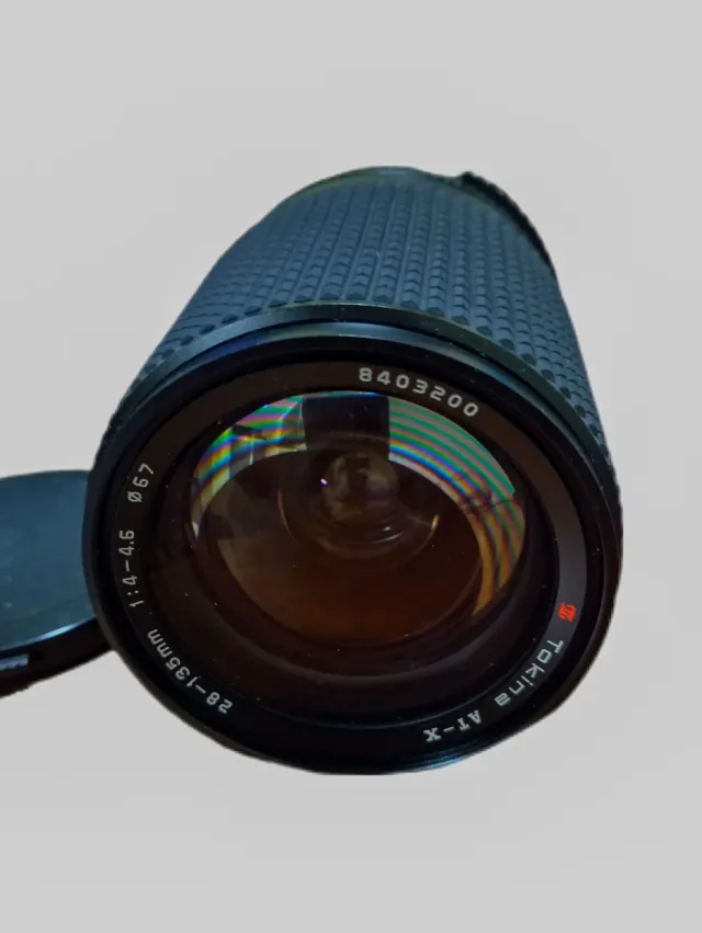 Tokina AT-X 28-135mm f/4-4.6 para Contax-Yashica