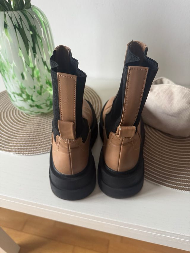 Botas Mango Marrón y Negro Talla 38