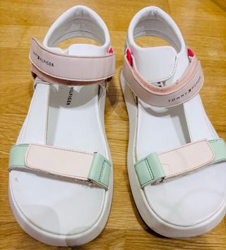 Sandalias Tommy Hilfiger Blancas y Rosas