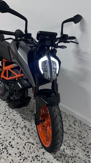 KTM DUKE 390