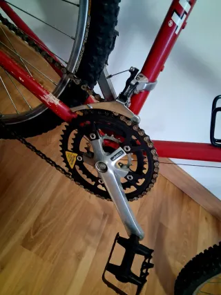 Bicicleta Giant Coldrock Roja y Blanca