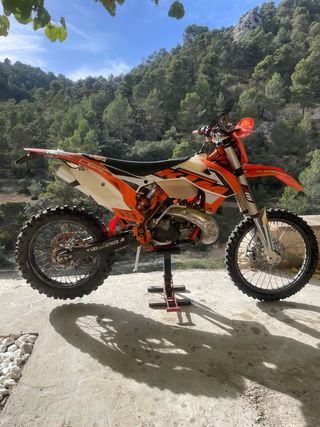 KTM EXC 2016.