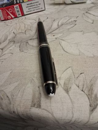 Bolígrafo Montblanc Negro