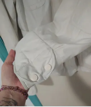 Chaqueta acolchada beige