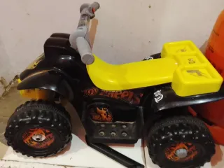 Cuatrimoto Eléctrica Hot Wheels para Bebé