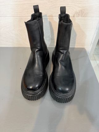 Stivaletti neri donna