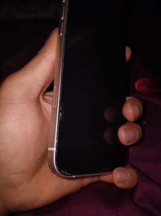 iPhone 14 Plus Blanco se vende para piezas