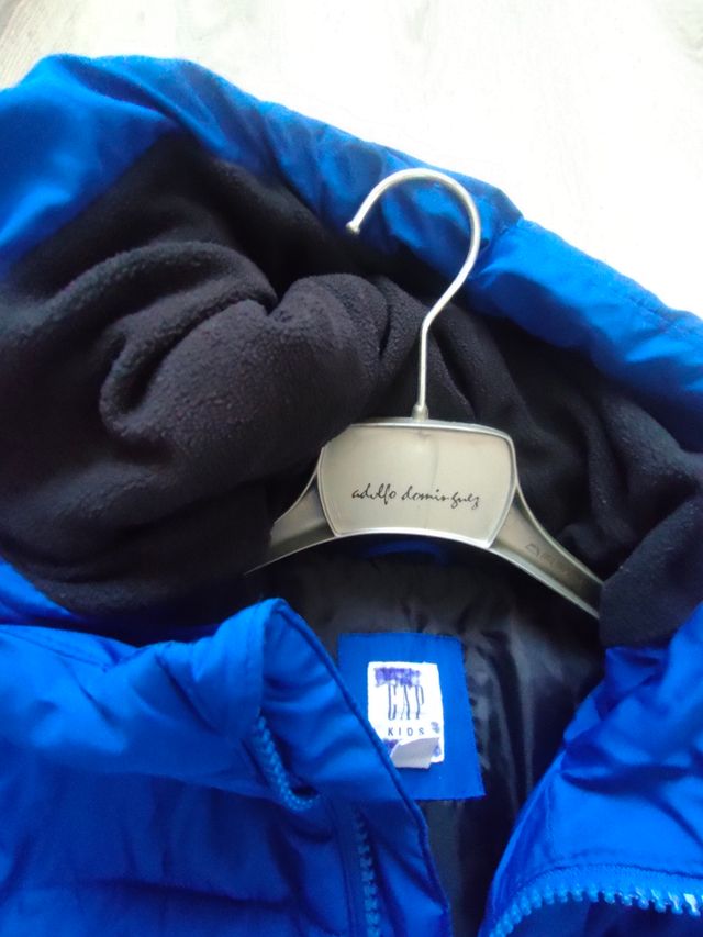 Abrigo GAP niño Talla S Azul ( 120cm)