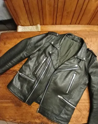 Giacca uomo pelle nera tipo chiodo