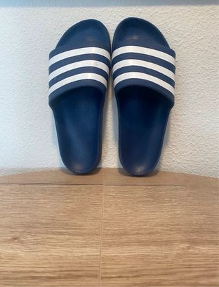 Chanclas Adidas Azul y Blanco