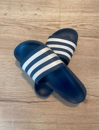 Chanclas Adidas Azul y Blanco