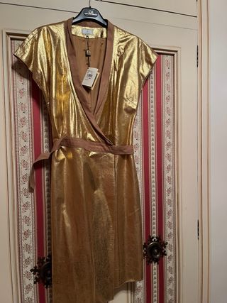 Abrigo dorado fiesta marca El Caballo + regalo