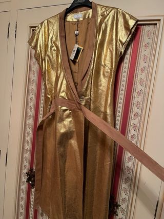 Abrigo dorado fiesta marca El Caballo + regalo