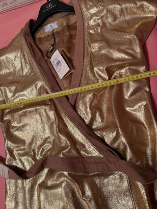 Abrigo dorado fiesta marca El Caballo + regalo