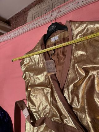 Abrigo dorado fiesta marca El Caballo + regalo
