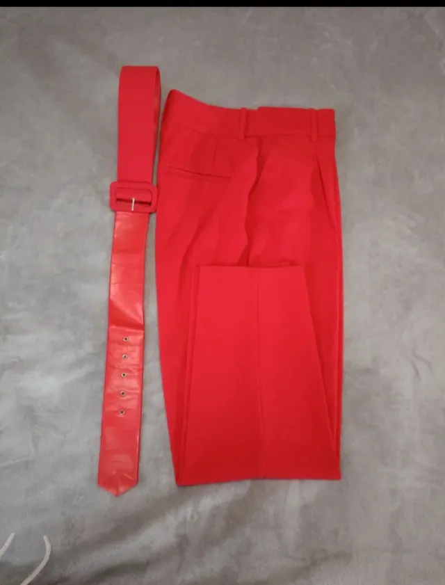 Pantalón Zara Rojo Pinzas Talla M