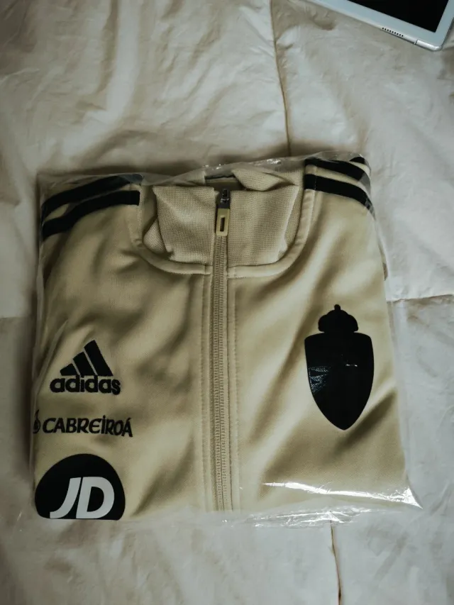 Chaqueta Adidas Real Valladolid Talla M