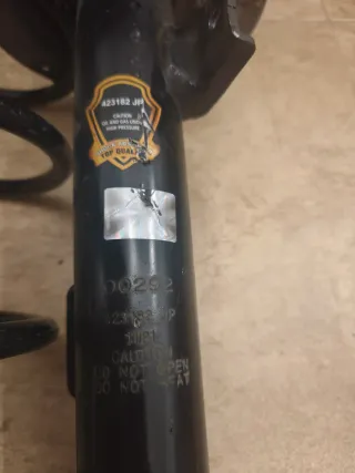 Amortiguadores y Muelles Delanteros Mercedes W203