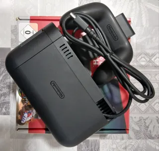 Nintendo Switch 2 + Mario Kart World