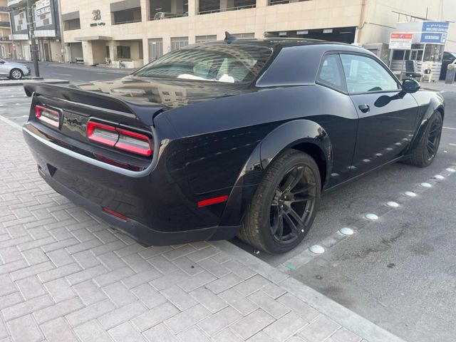 Dodge Challenger SRT Hellcat Widebody
