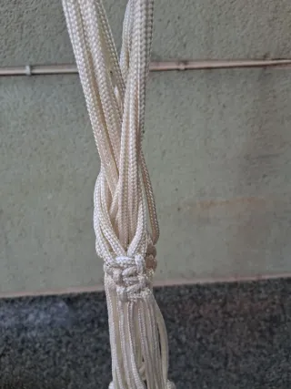 Colgador macetas de macrame.