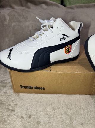 Zapatillas Hombre Blancas y Negras