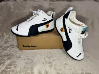 Zapatillas chinas Hombre Blancas y Negras