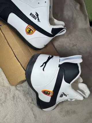 Zapatillas chinas Hombre Blancas y Negras