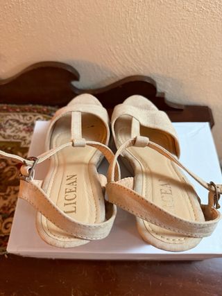 Scarpe con tacco Bellamica beige e rosa