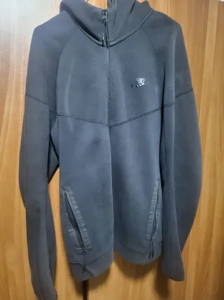 Nike Tech negro original