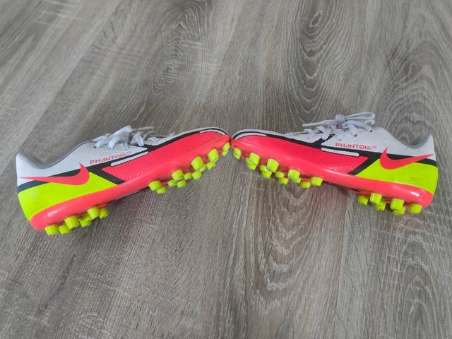 Botas fútbol Nike Phantom Talla 32